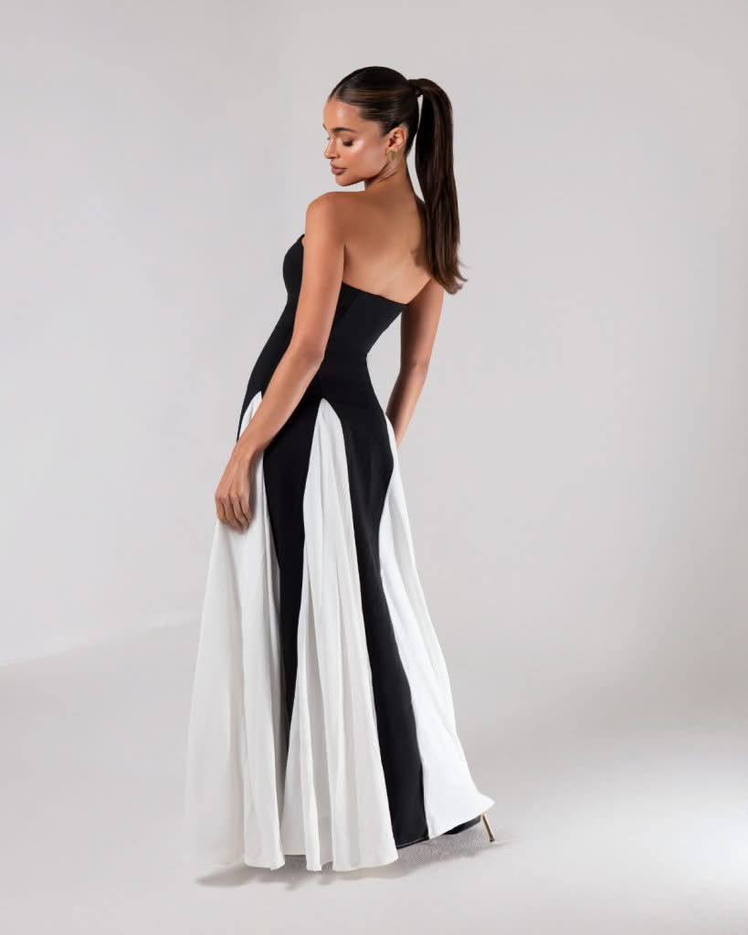 Black strapless colorblock pleated maxi dress