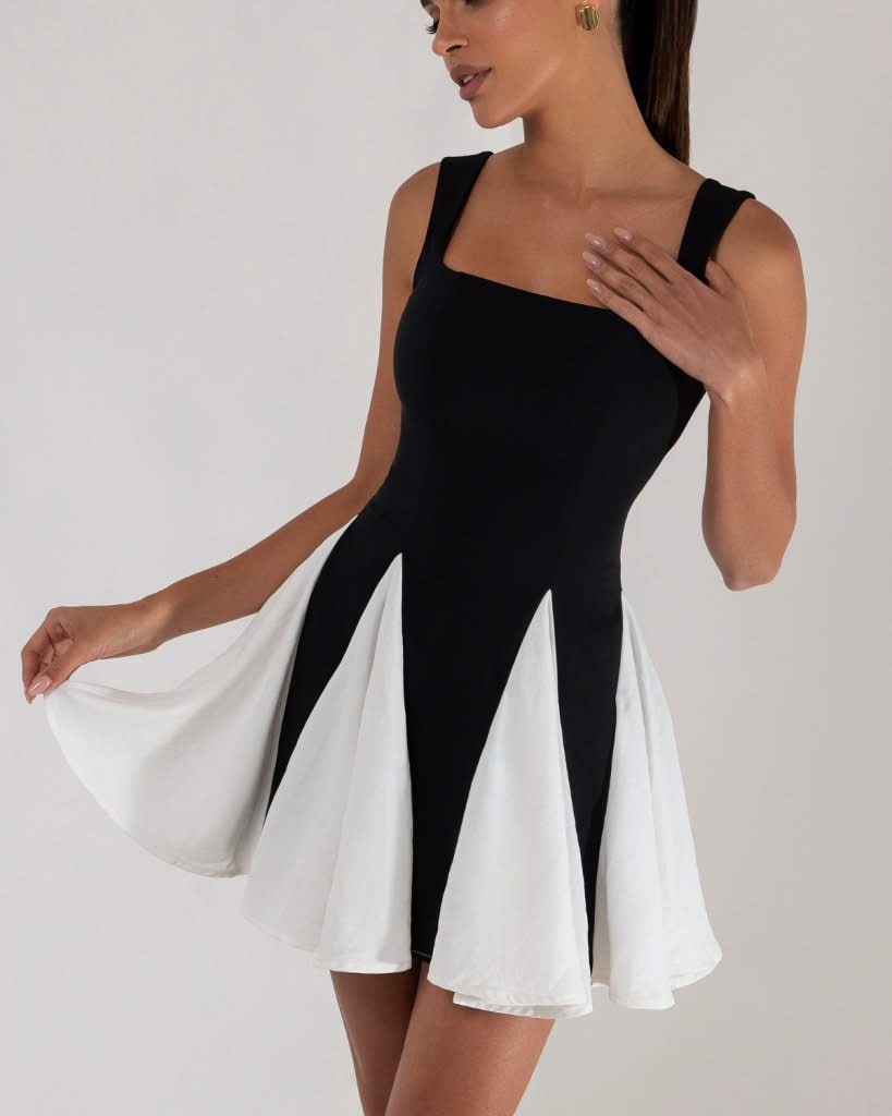 Black colorblock pleated mini dress
