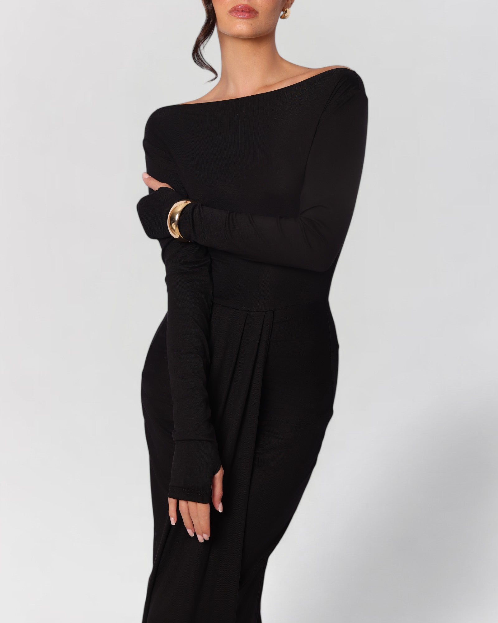 Black long sleeve twisted knit maxi dress