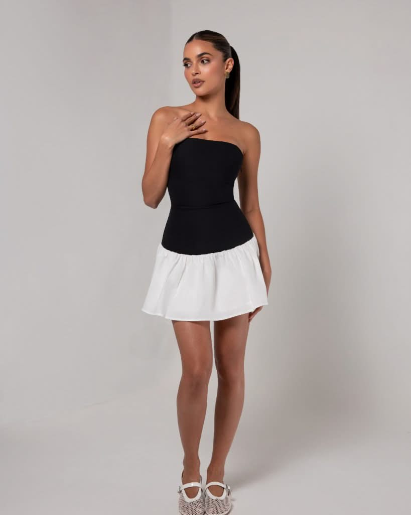 Black strapless colorblock flare mini dress