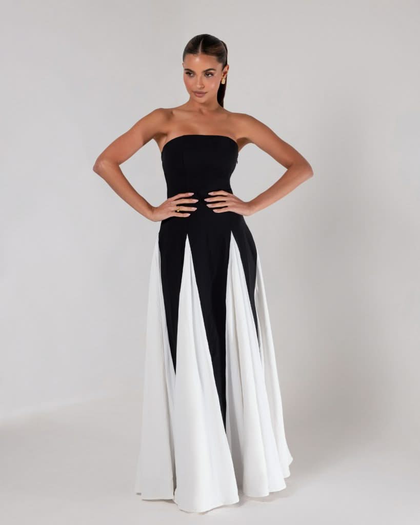 Black strapless colorblock pleated maxi dress